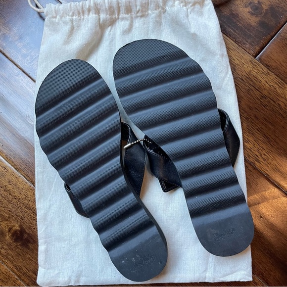 Women’s Coach Black Sandals Sz5.5 - Picture 7 of 7